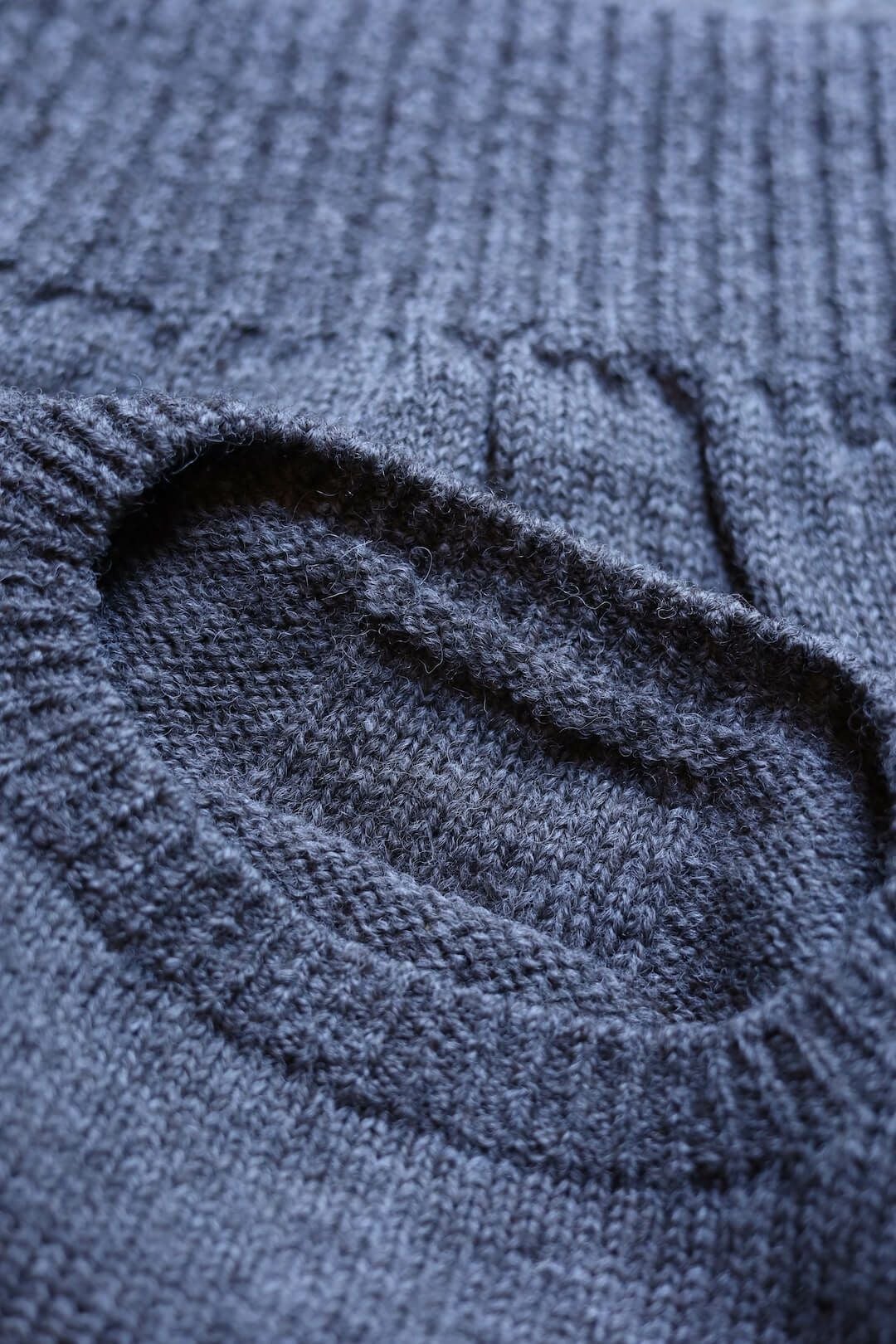 SOLNORD Handframe Knitted Crew Neck | ARCH ONLINE SHOP