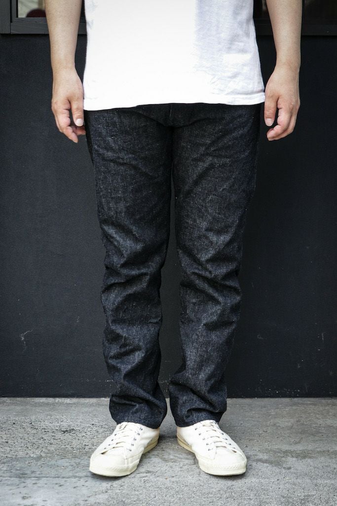 66 BLACK | ARCH ONLINE SHOP
