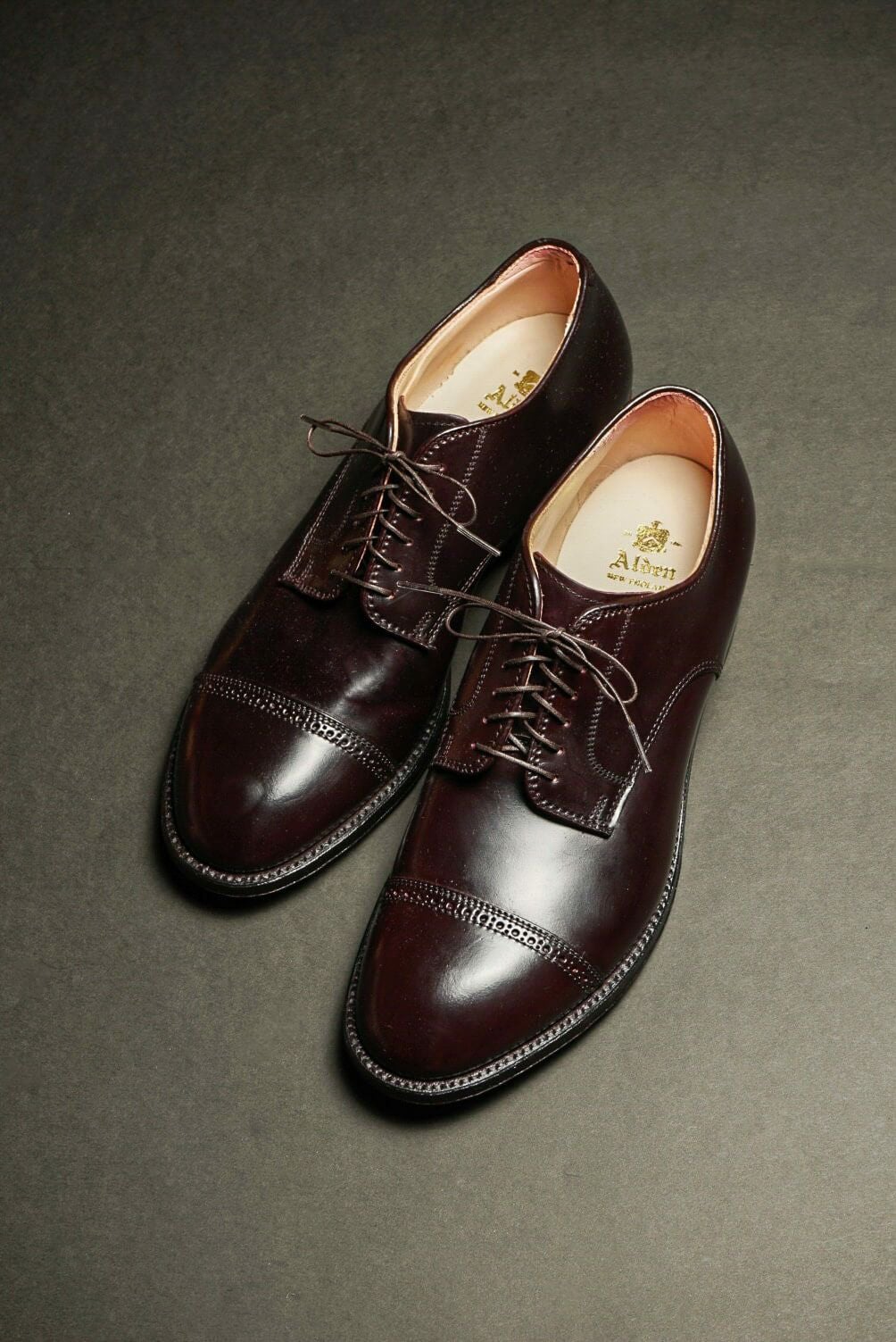 ＫＩ2926　ALDEN オールデン 56201 足元に宿る不朽の魂。オールデン 56201 コードバン、その唯一無二の