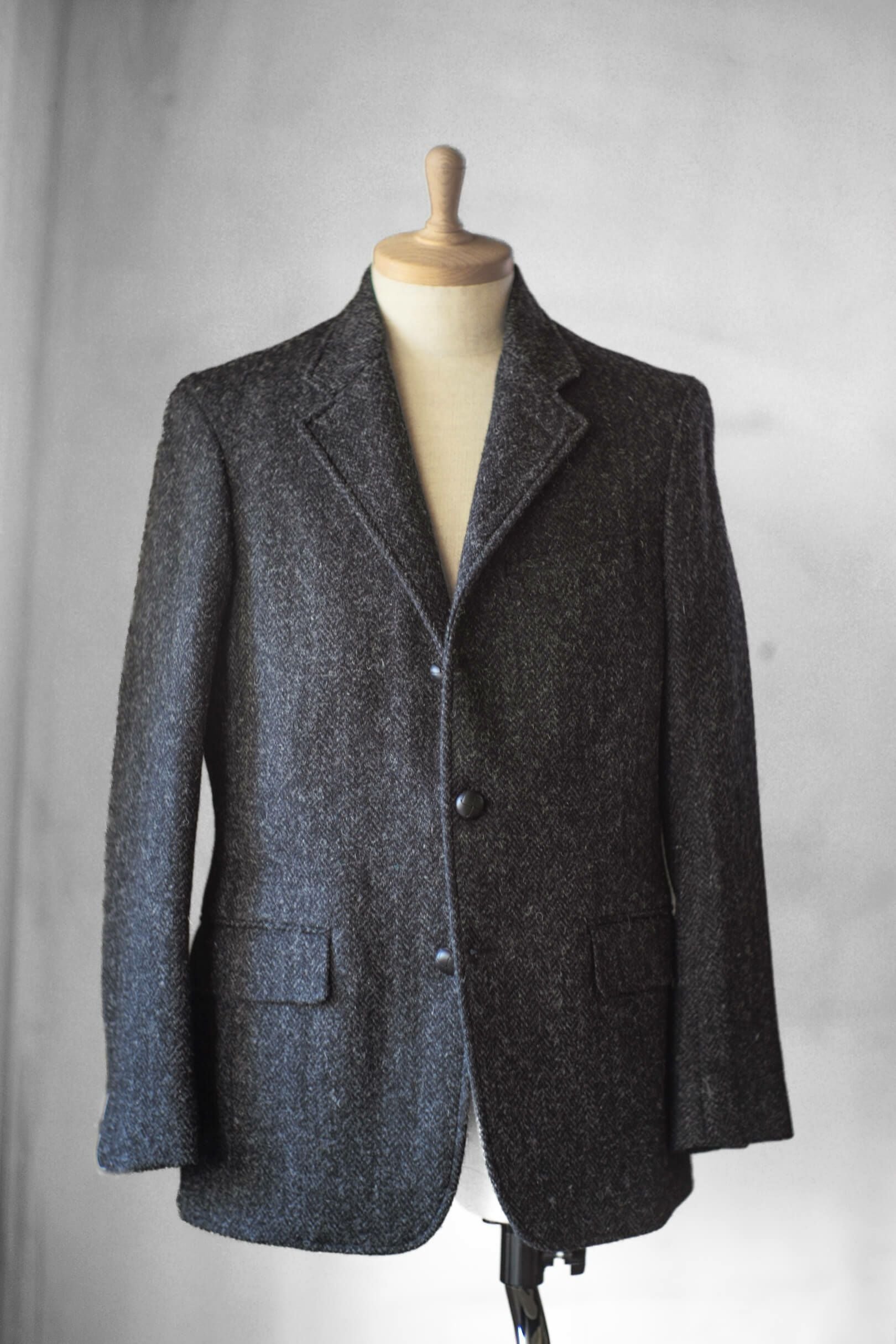 SPORTS COAT HARRIS TWEED（CHARCOAL） | ARCH ONLINE SHOP