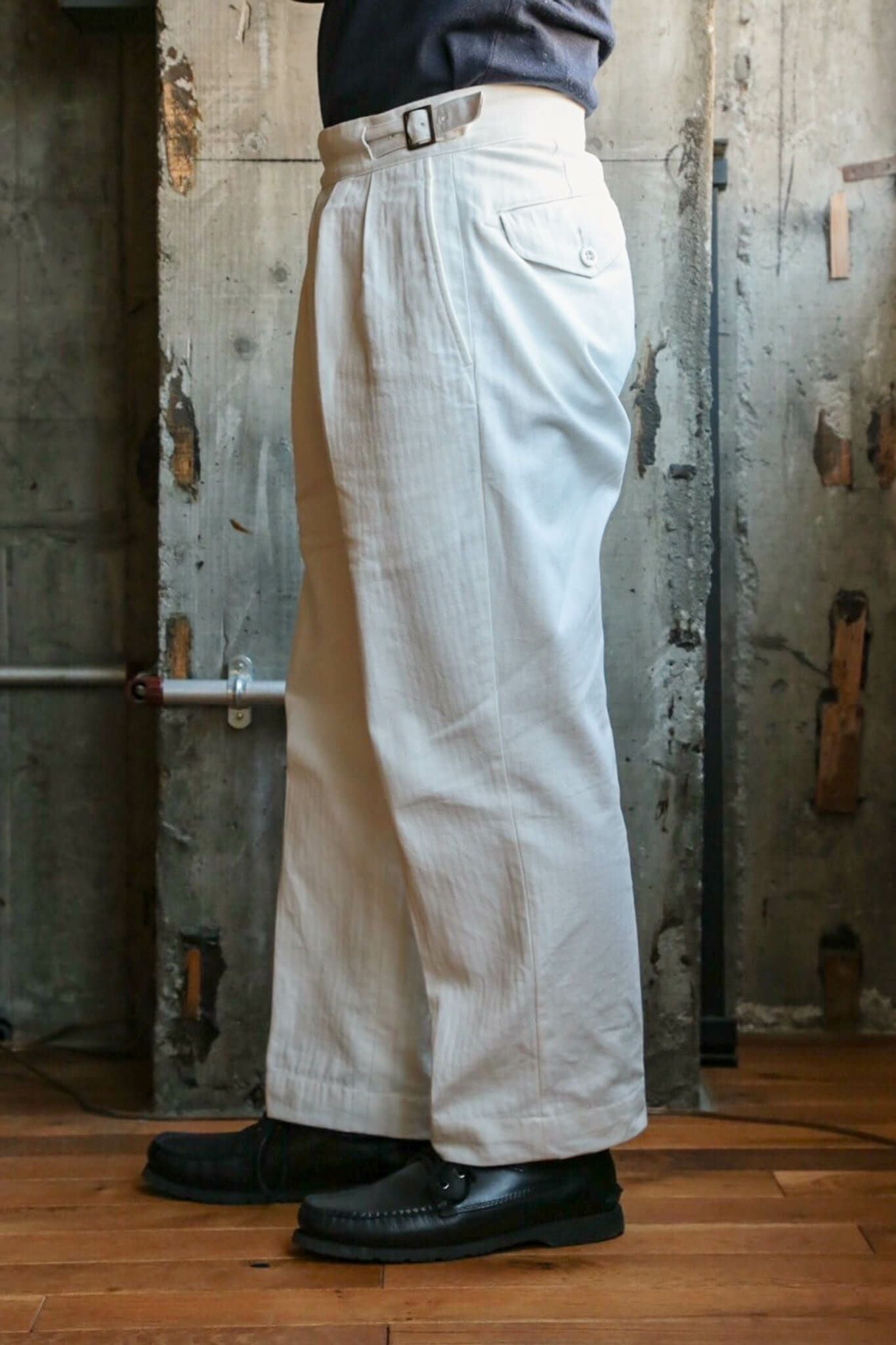 GURKA III TROUSER - HERRINGBONE（WHITE） | ARCH ONLINE SHOP