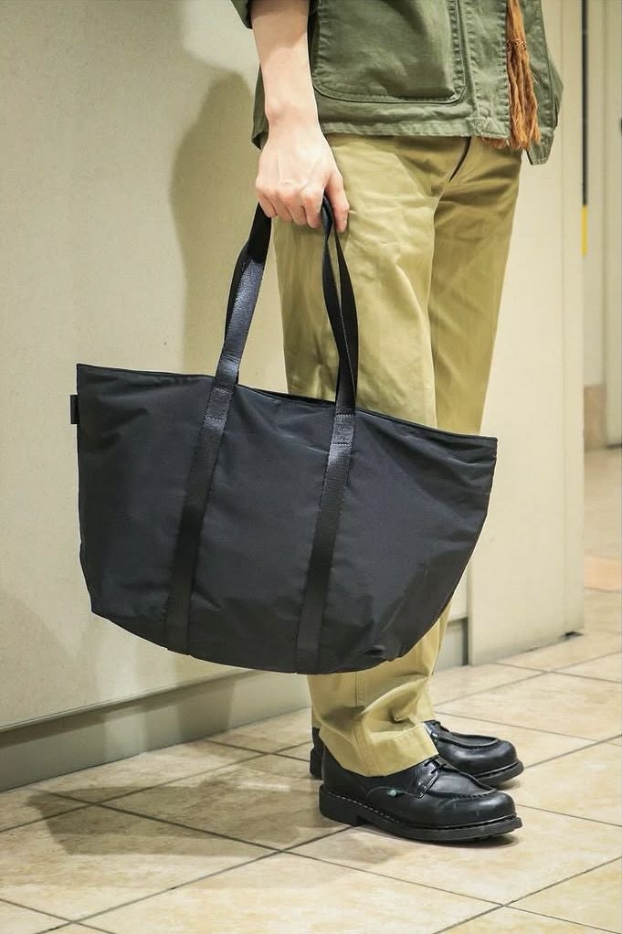 GABARDINE TOTE (M) | ARCH ONLINE SHOP