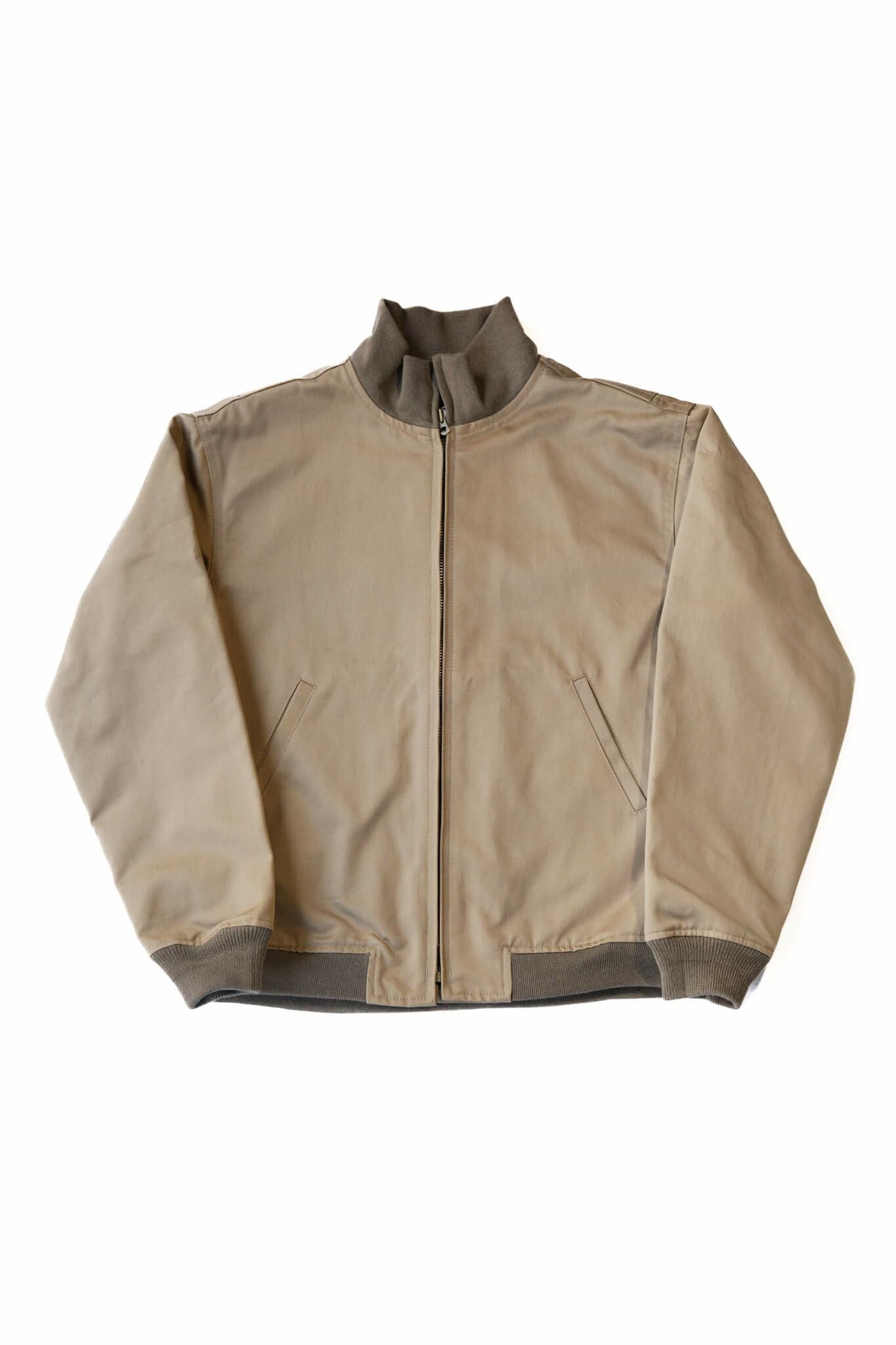 新品タグ付き AUBERGE TRAVIS 44 TRAVIS | ARCH ONLINE SHOP