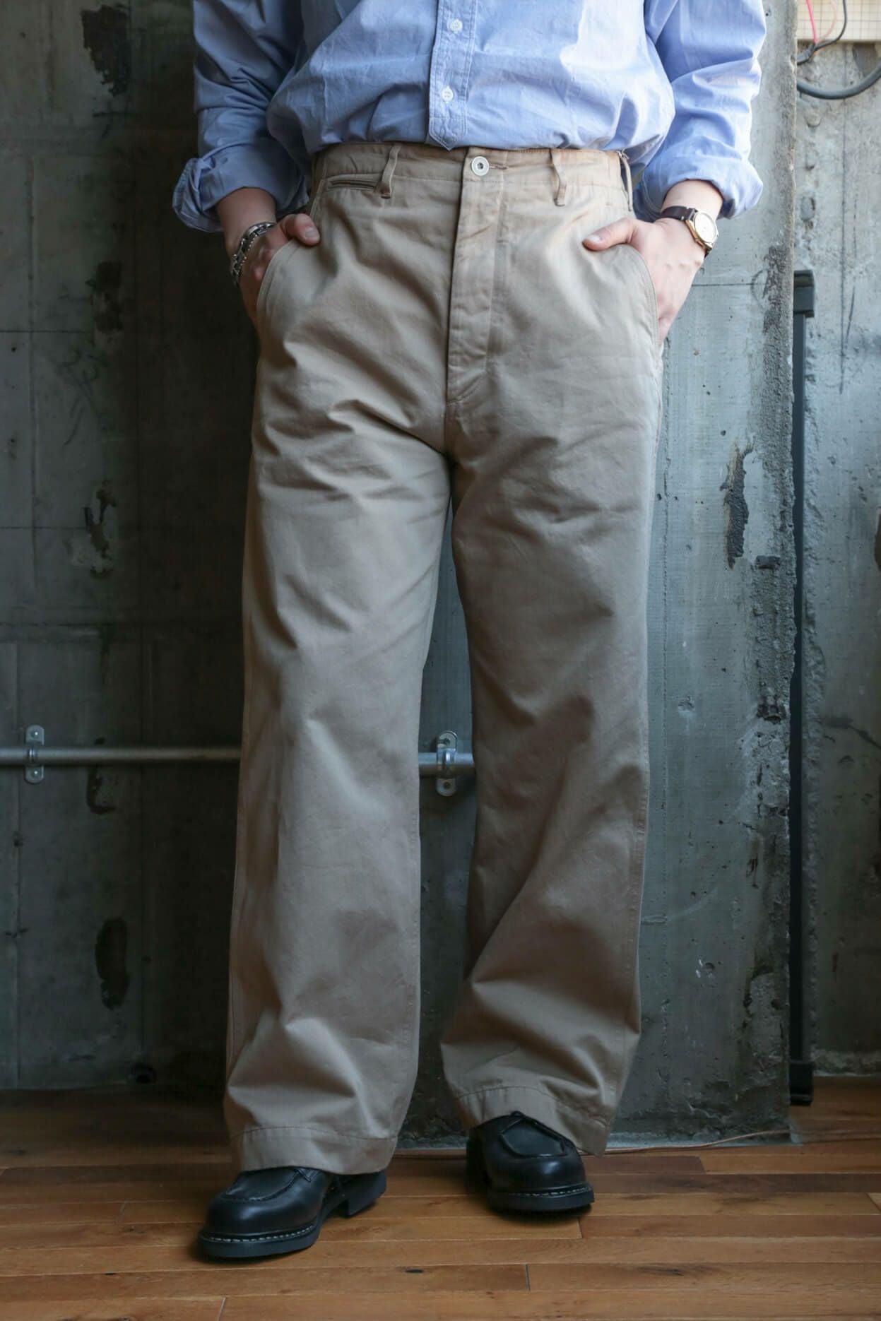 DOUGLAS | ARCH ONLINE SHOP