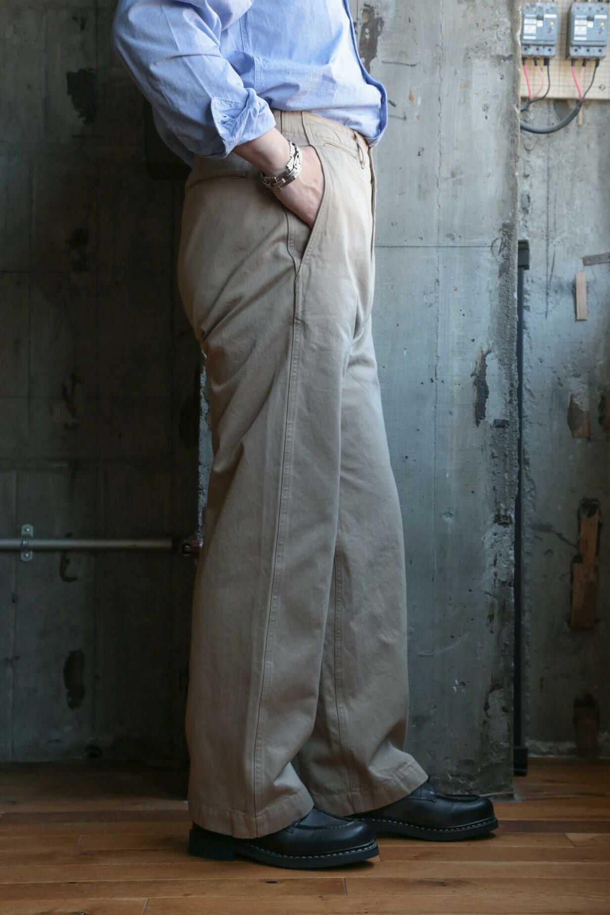 DOUGLAS | ARCH ONLINE SHOP