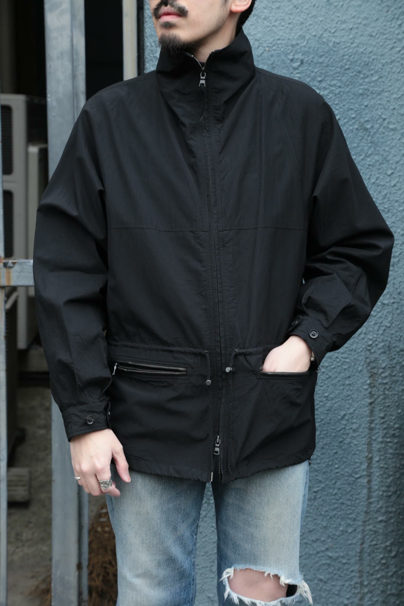 HELMUT | ARCH ONLINE SHOP