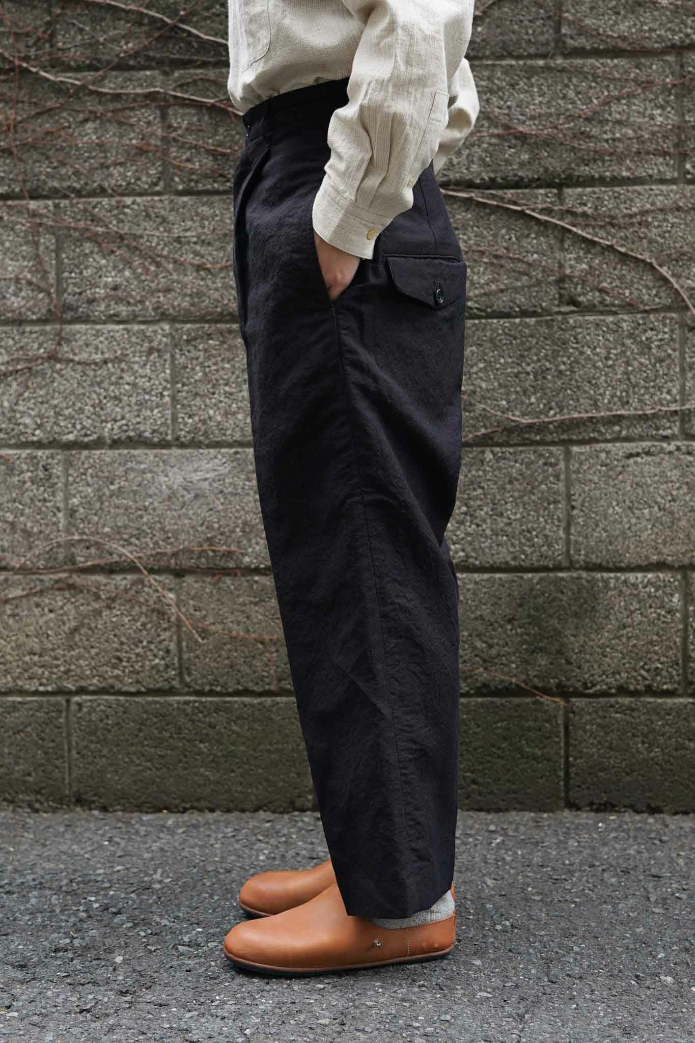 【ま】ランデブーオーグローブ rdv o globe パンツIII 黒 INES PA. - WOOL LINEN WASHED FINISH（BROWN） | ARCH ONLINE SHOP