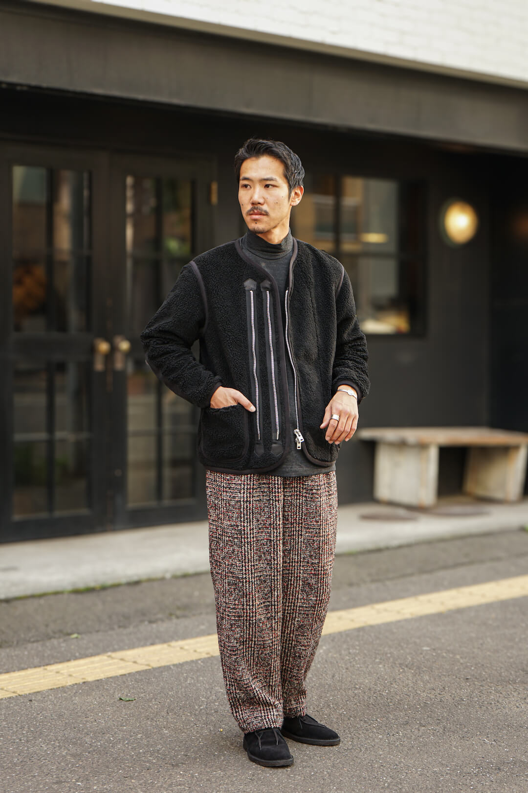 (身長180cm 体重70kg / 着用サイズ L)